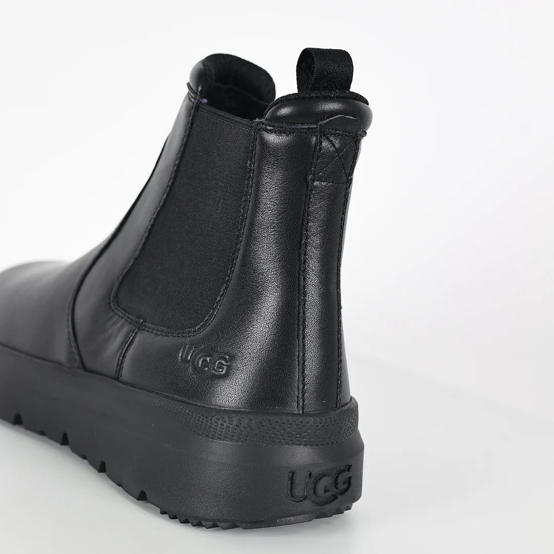 UGG Chelsea Boot – Black Leather | Warm-Lined Women's Ankle Boot with Chunky Sole
