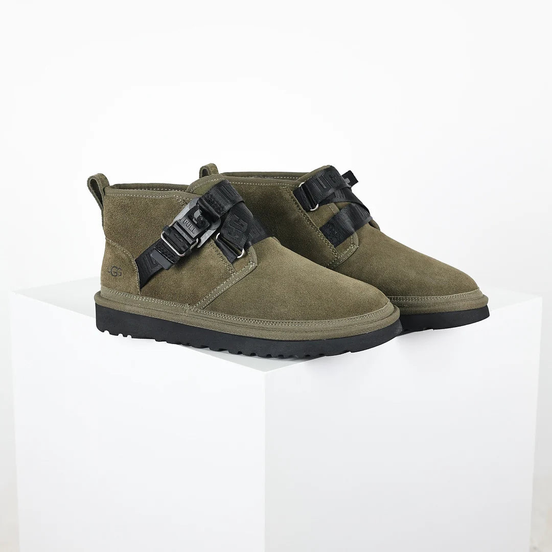 UGG Platform Short Snow Boot – Chunky Sole, Warm-Lined Men's Winter Boot