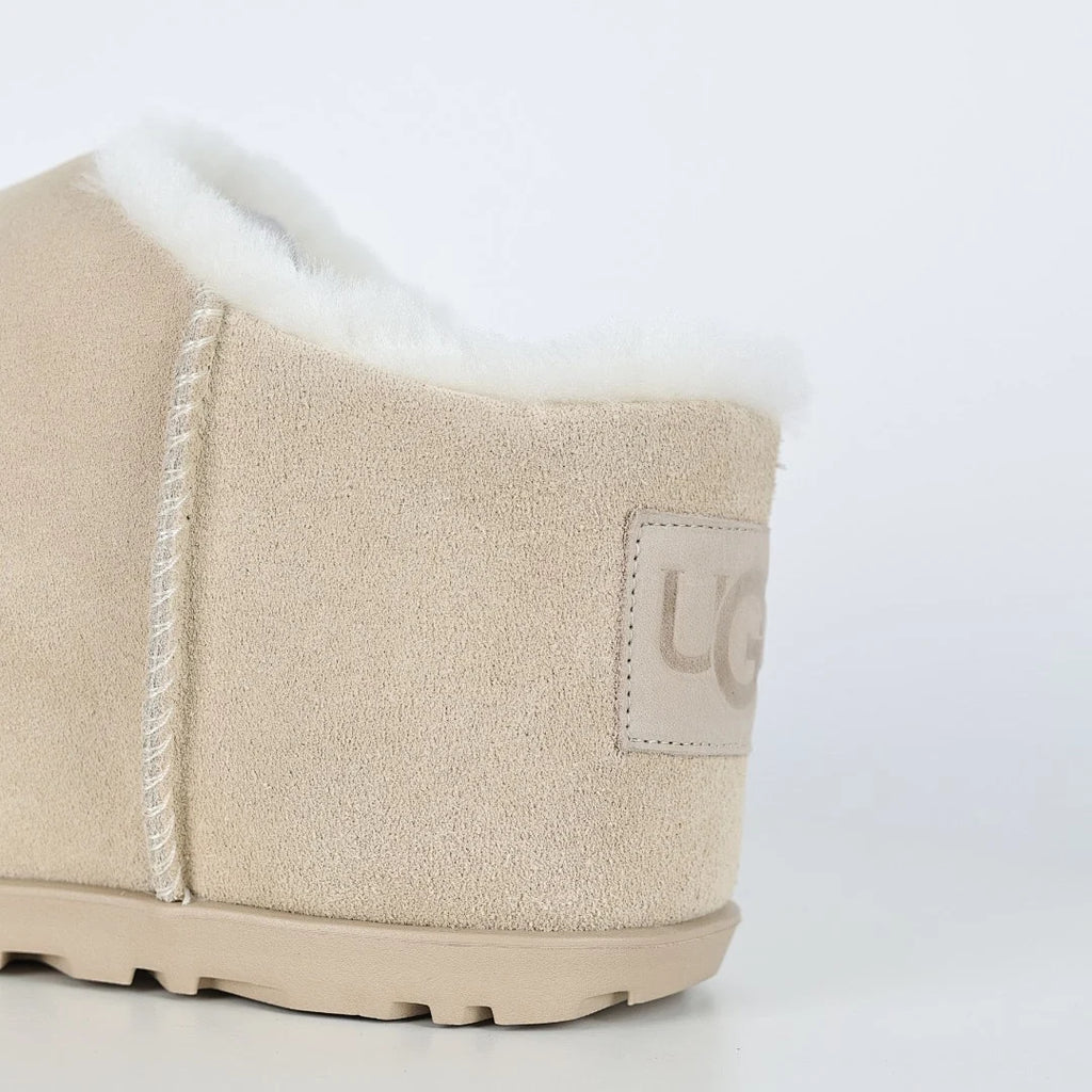 UGG Platform Short Snow Boot – Chunky Sole, Warm-Lined Women's Winter Boot