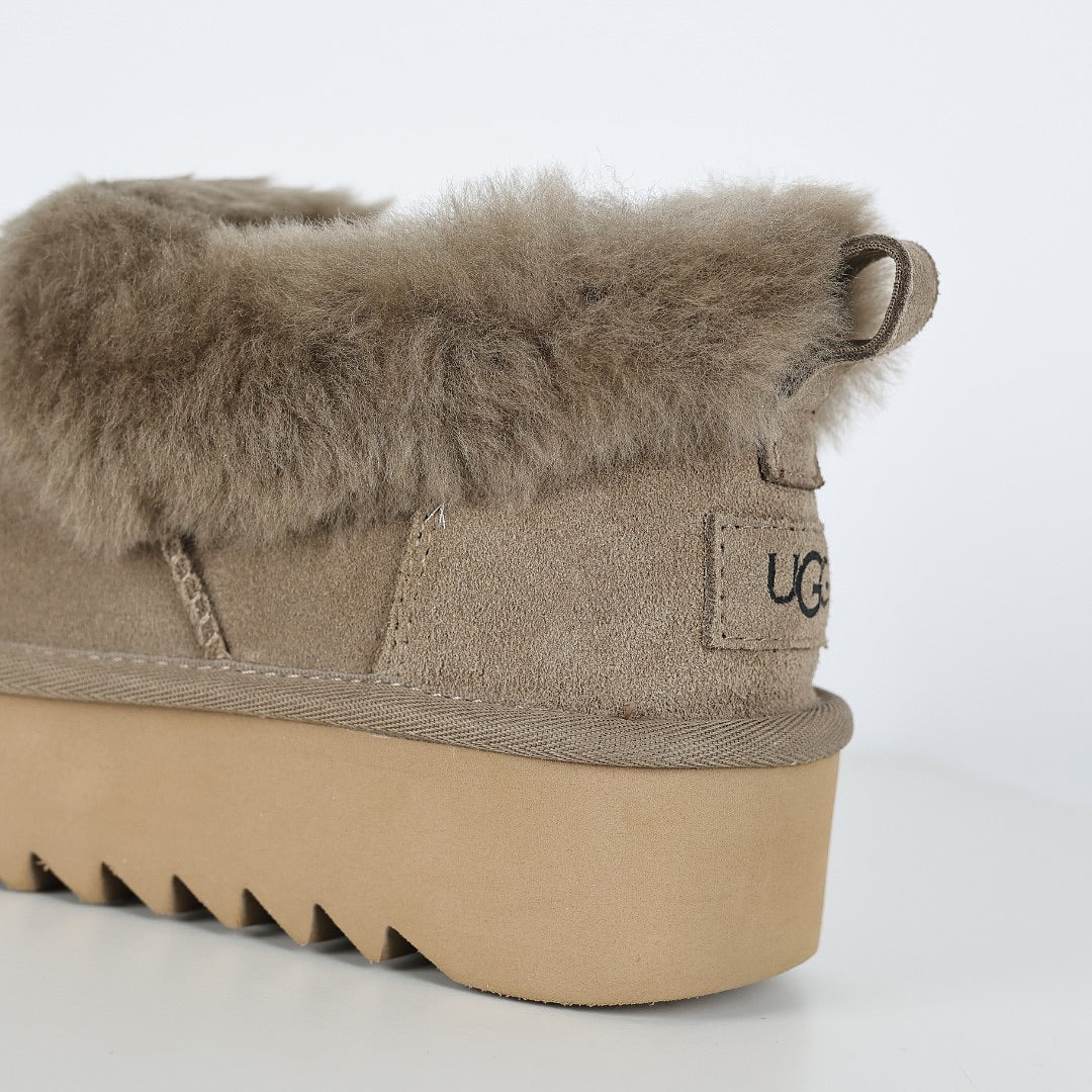 UGG Classic Mini Platform Boot – 3 cm Sole, Warm-Lined Women's Winter Boot