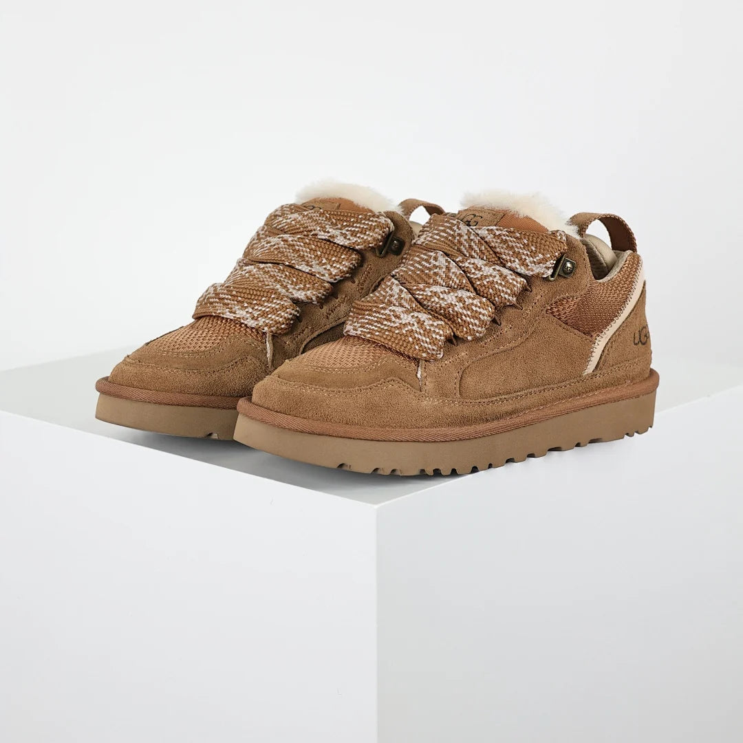 UGG Platform Short Snow Boot – Chunky Sole, Warm-Lined Women's Winter Boot